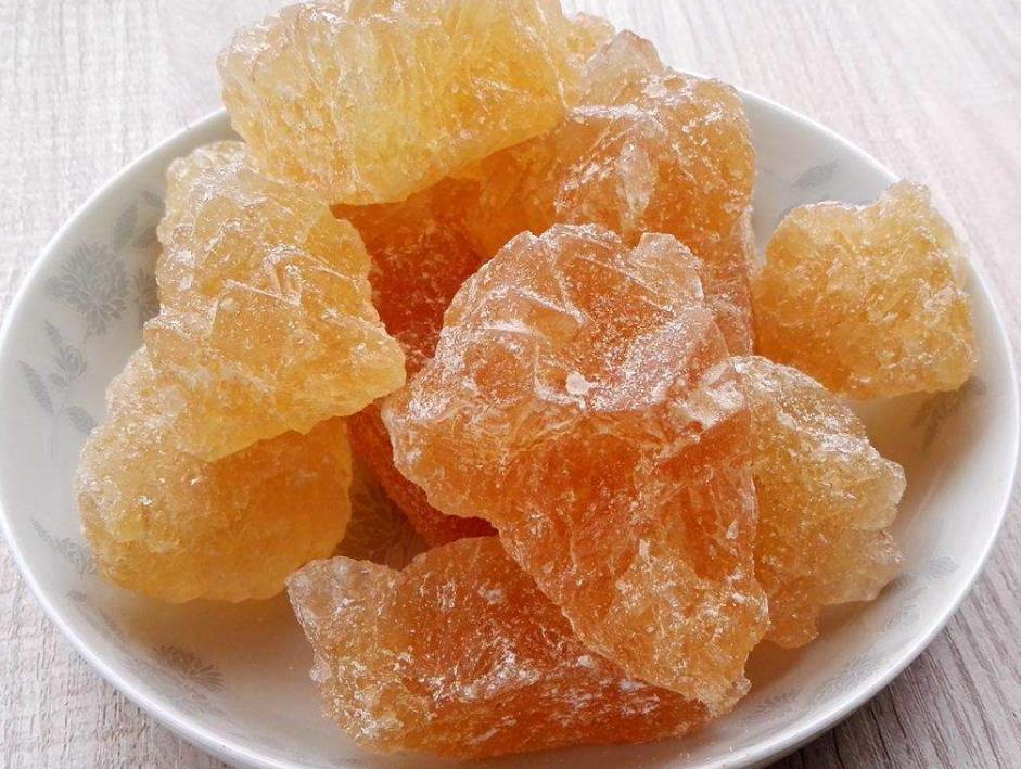 黄冰糖和白冰糖哪个好？二者有区别吗？