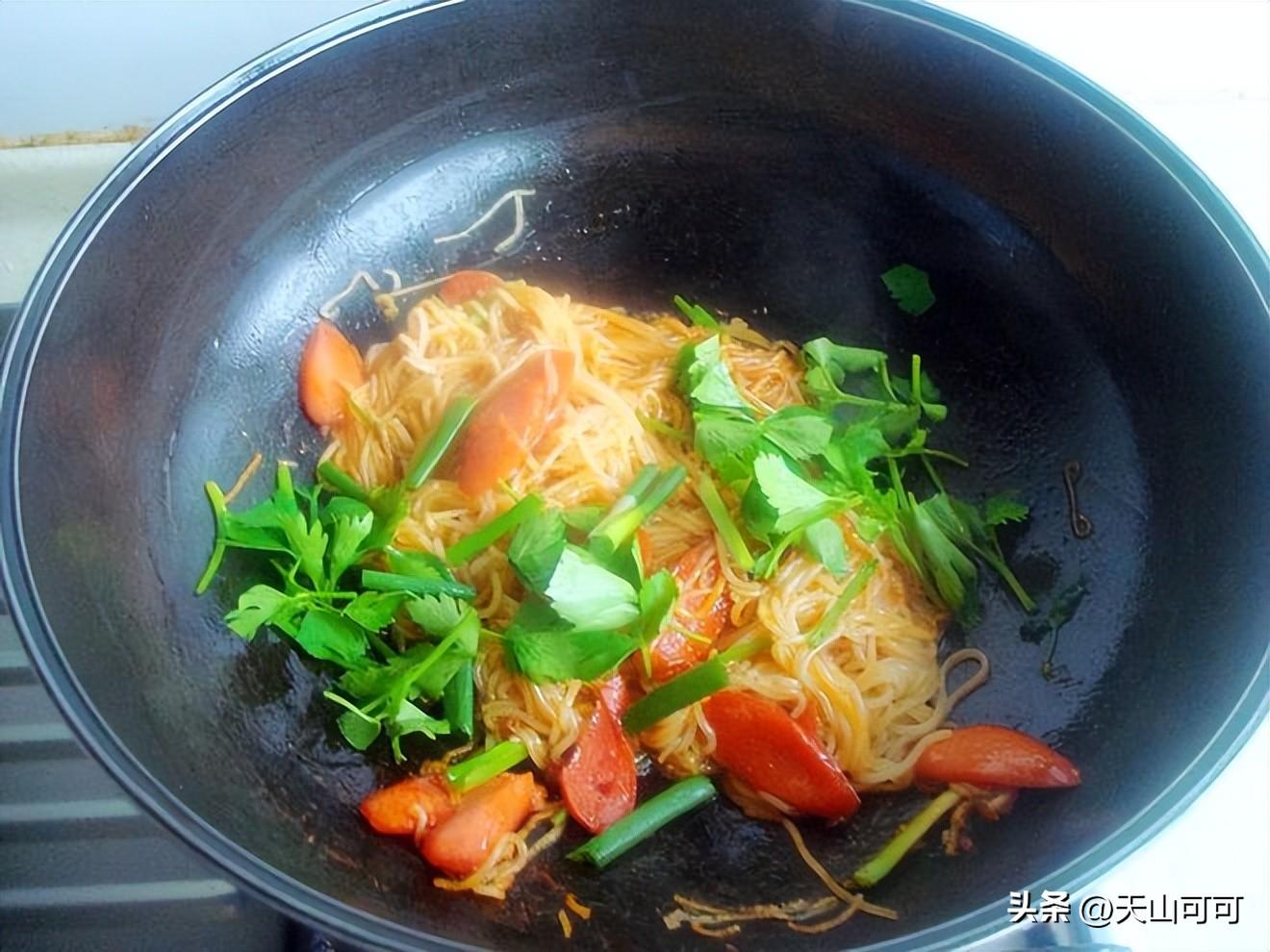 米线怎么炒不粘成一坨？炒米线的技巧