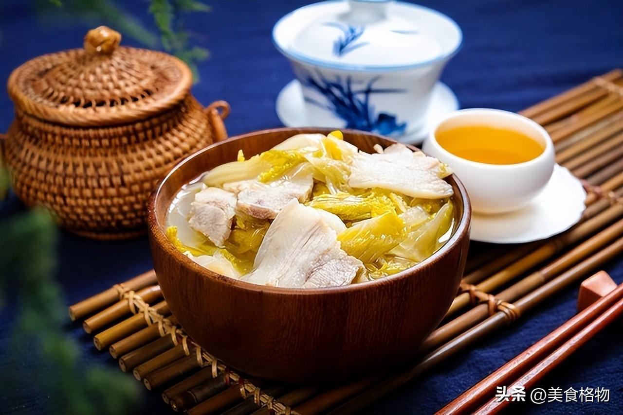 酸菜炖肉怎么做？酸菜炖肉的做法