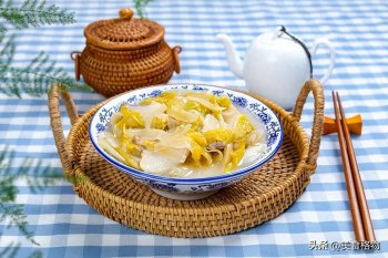 酸菜炖肉怎么做？酸菜炖肉的做法