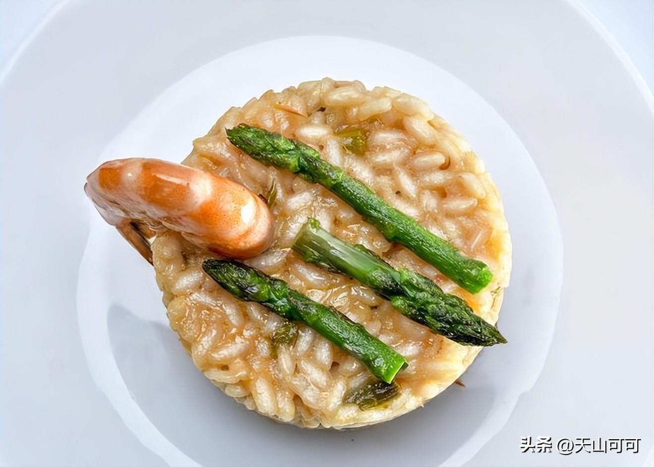 鲜虾饼怎么做？鲜虾饼用淀粉还是面粉？