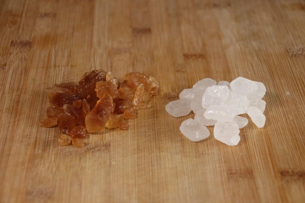 白冰糖和黄冰糖一样吗？白冰糖和黄冰糖的区别