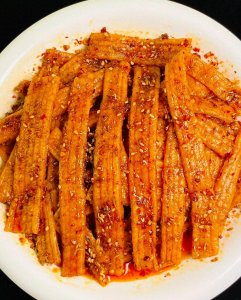 辣条怎么做成的？辣条的做法及配方