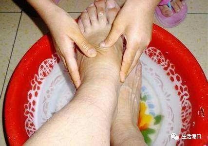 脚臭味怎么去除？有哪些方法？